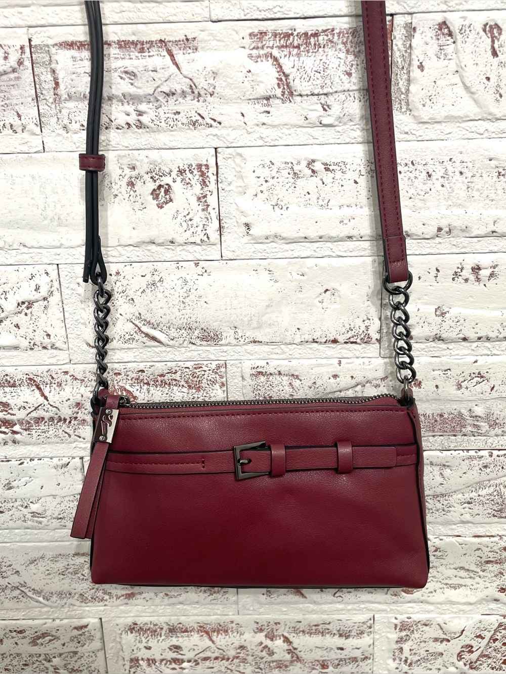 Simply Vera Wang Burgundy Cherry Crossbody Shoulder Bag Matching Card Holder NWT